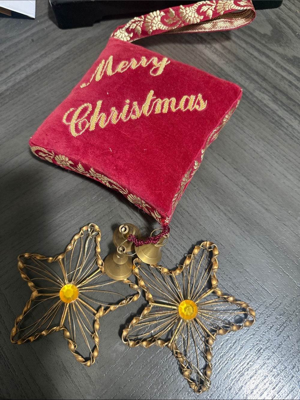VTG-Pier1 Gold Star Wire Ornaments w/Amber Center and VTG small pillow ornament